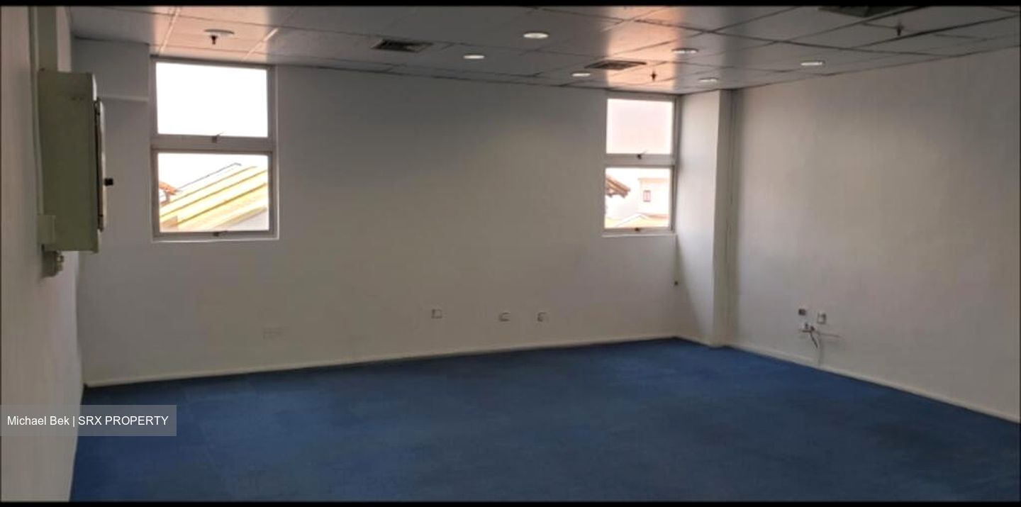 North Bridge Centre (D7), Office #591241131